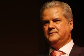 Nastase il lauda pe Iohannis | Flux24.ro