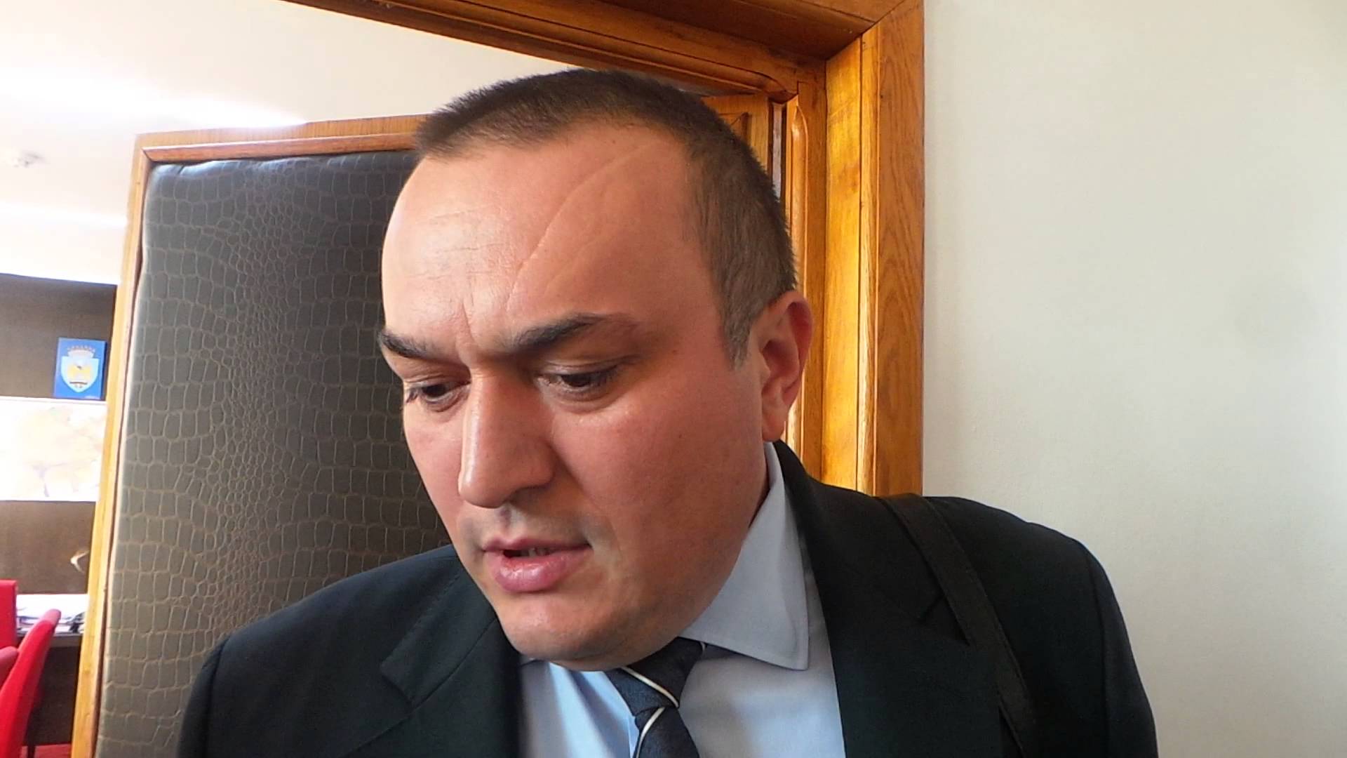 Avocatul lui Iulian Bădescu, William Brînză: Confruntarea cu denunțătorul Capră s-a amânat
