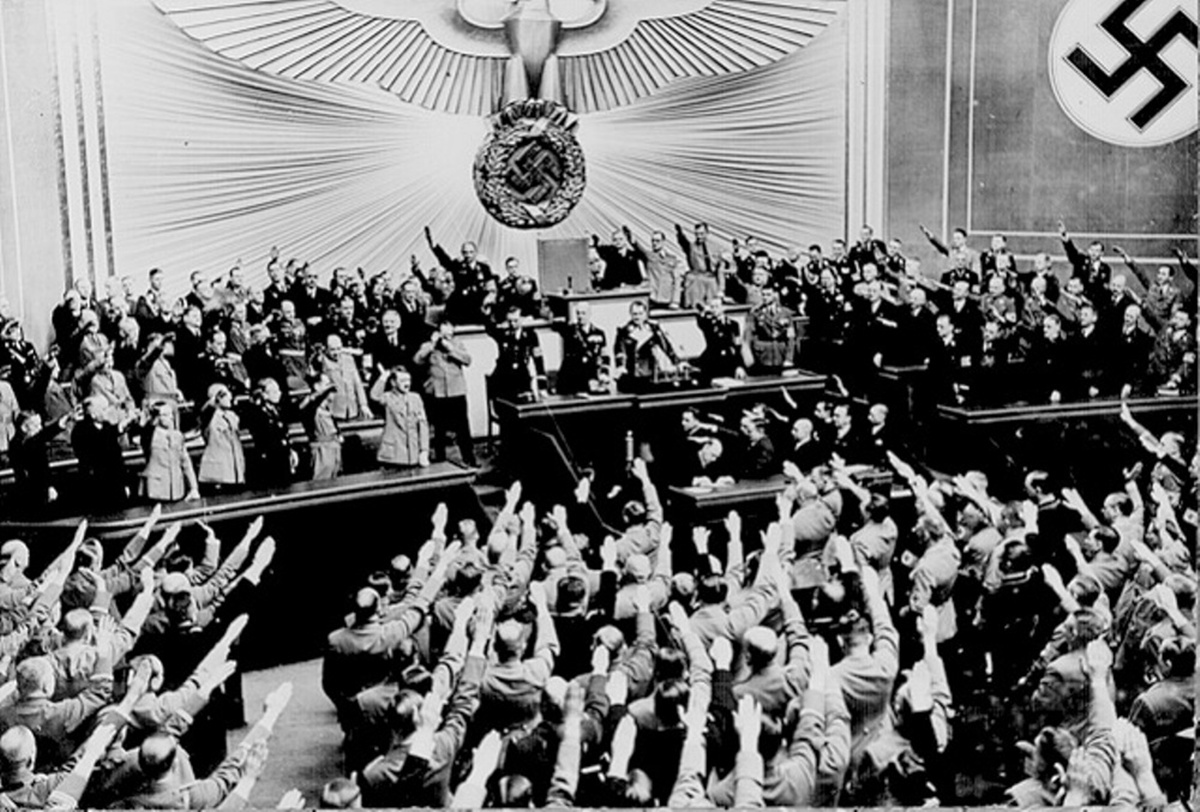 DEUTSCHE WELLE: Ucraina dă o lege în favoarea colaboratorilor naziștilor germani din al doilea război mondial