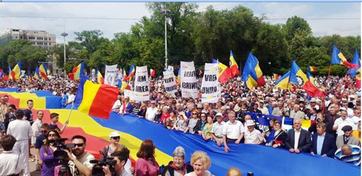 MAREA MANIFESTAȚIE UNIONISTĂ DE LA CHIȘINĂU: A FOST CREAT BLOCUL UNITĂȚII NAȚIONALE