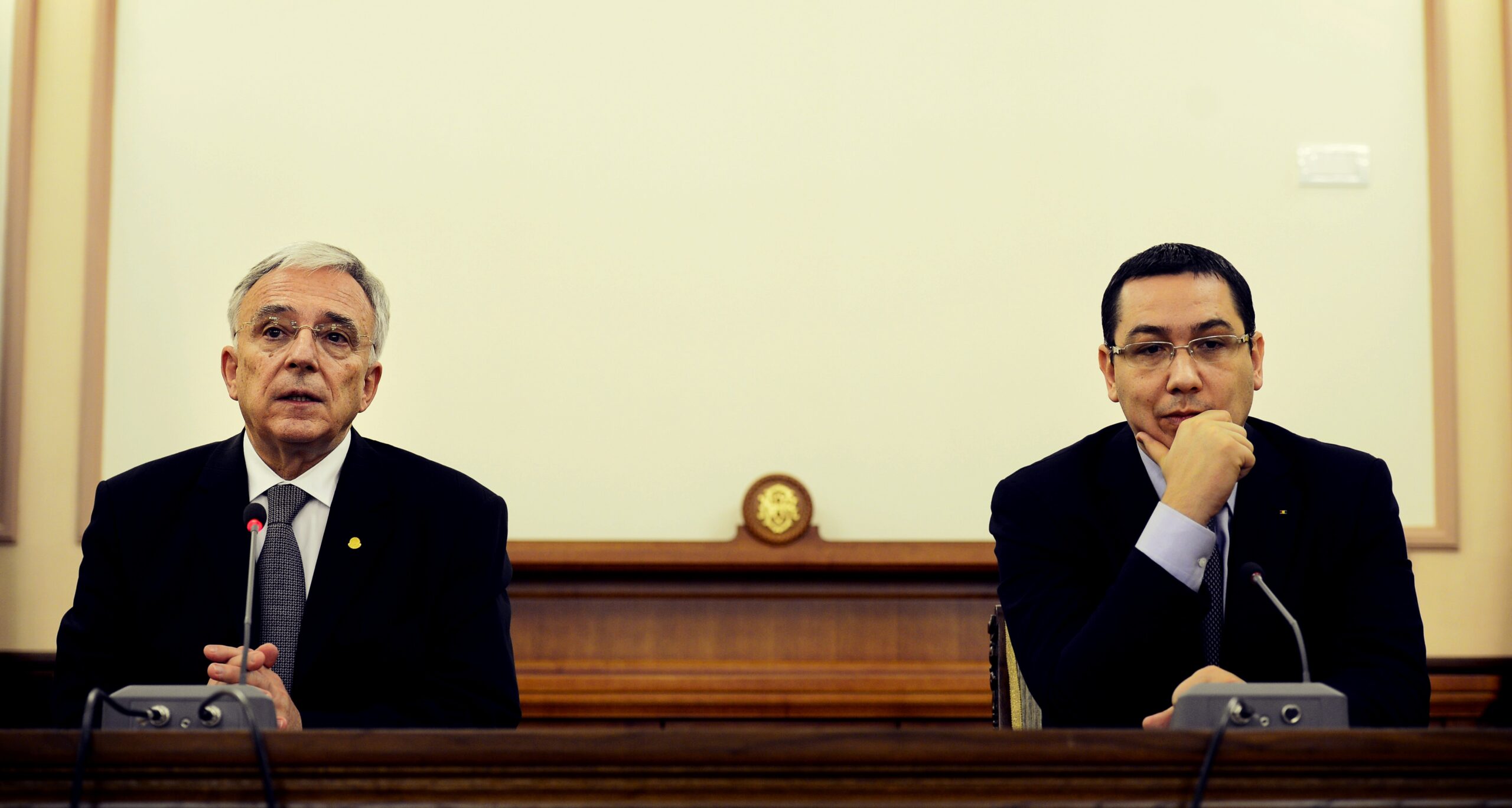 Isărescu vrea să îl oprească pe populistul Ponta