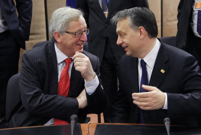 „Salut, dictatorule! „, i-a spus Jean-Claude Juncker lui Viktor Orban, la Riga