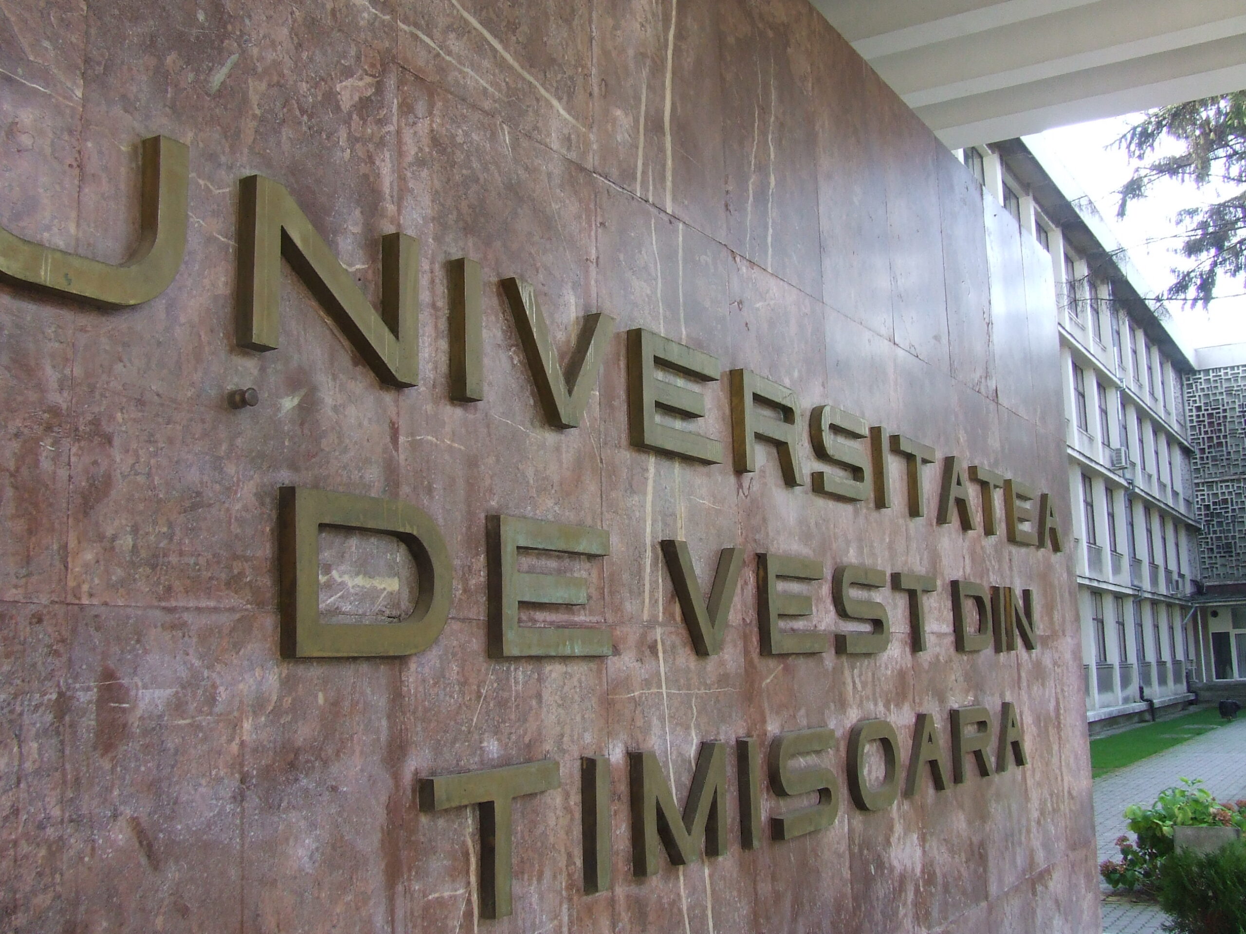 MIȘCĂRI DE PROTEST ÎN 3 UNIVERSITĂȚI: Studenții s-au baricadat în amfiteatre