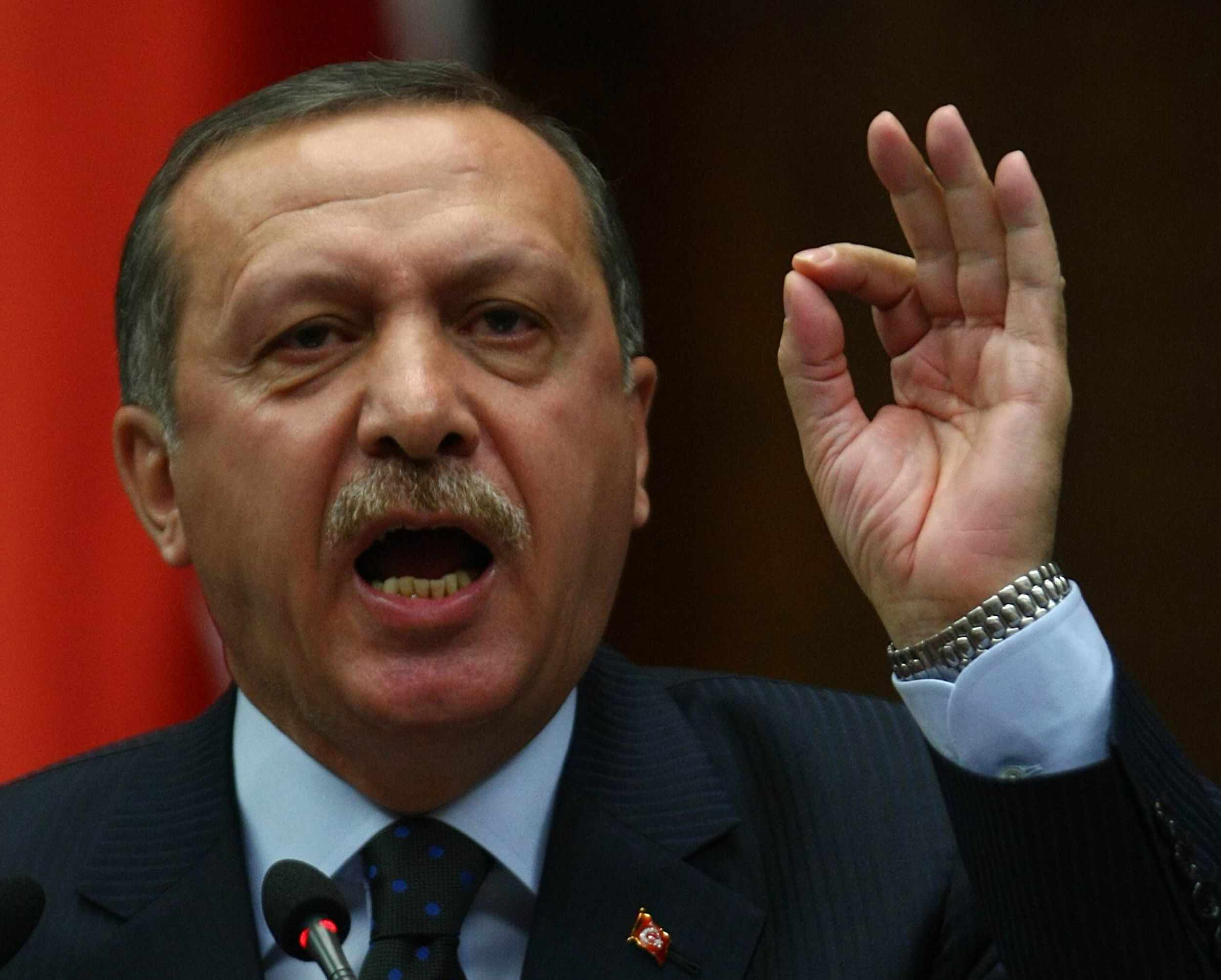 Partidul lui Erdogan pierde majoritatea absolută, partidul kurd intră în parlament