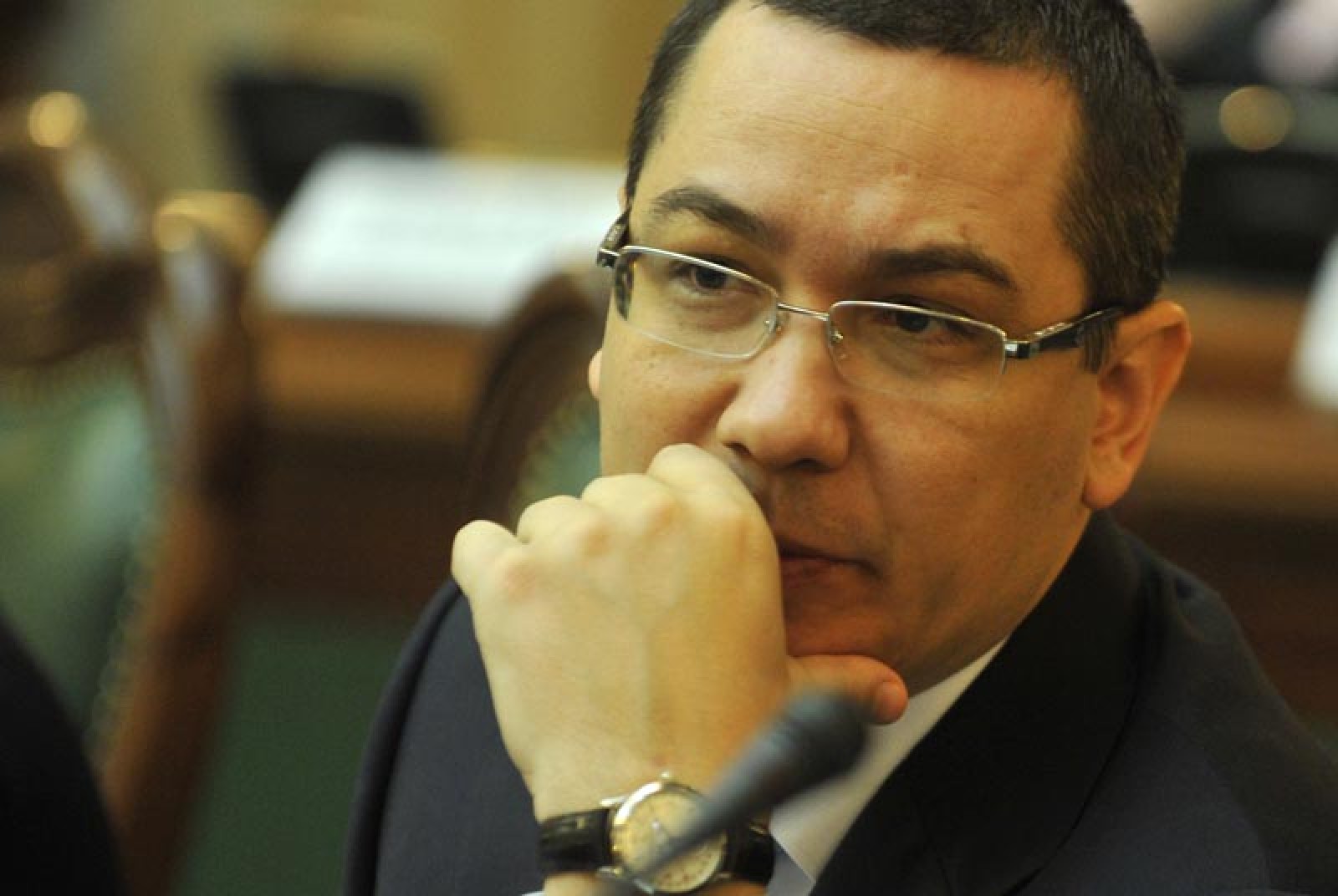 Ponta: Guvernul va organiza referendum privind aderarea României la Zona Euro dacă se impune politic
