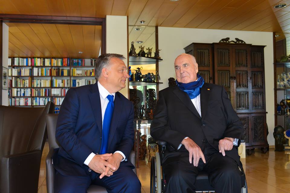 Helmut Kohl a devenit aliatul lui Viktor Orban împotriva lui Merkel: NU MIGRANȚILOR
