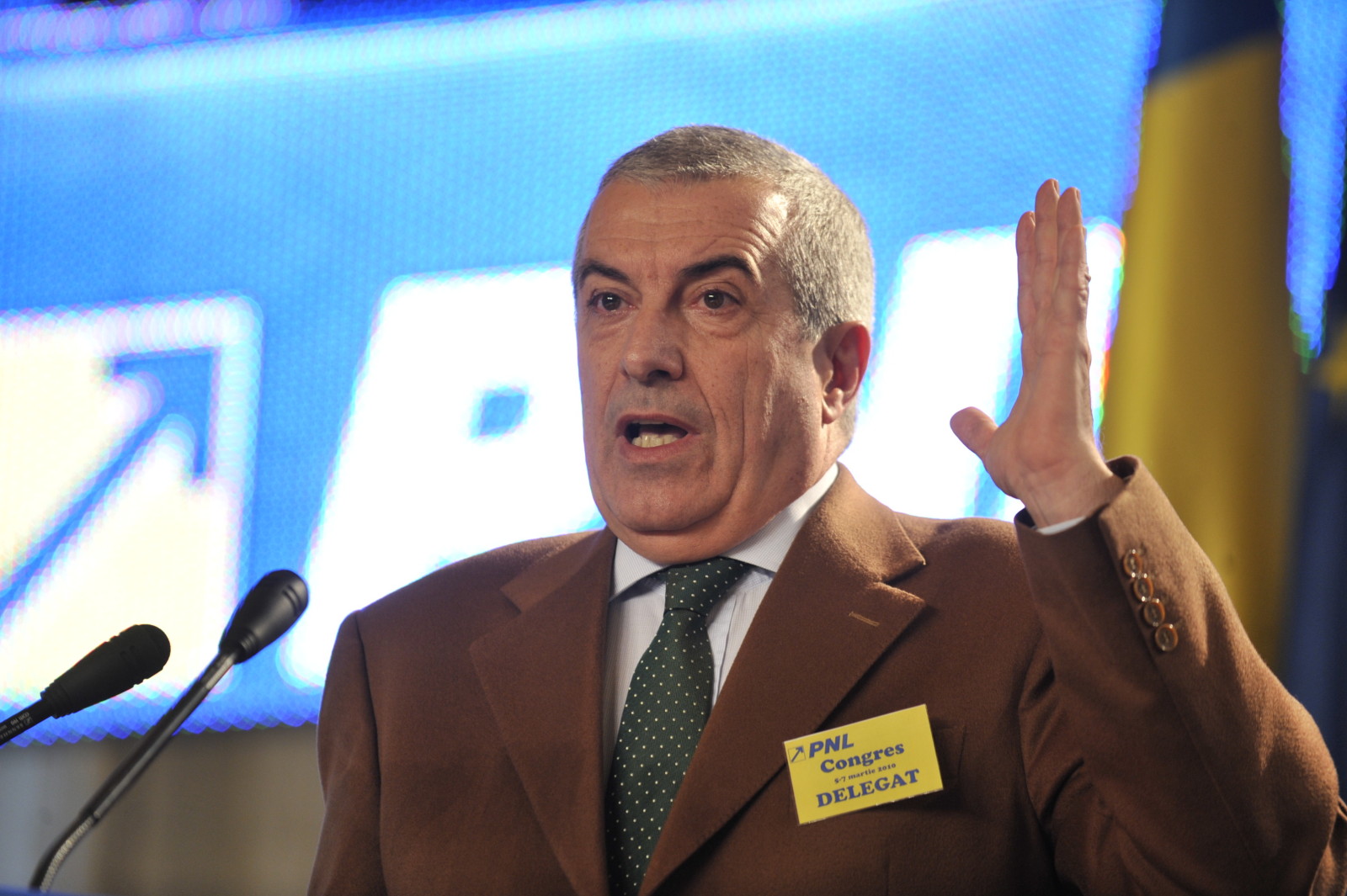 Tăriceanu: Nu am mers la Deveselu deoarece nu primeam onorul Gărzii