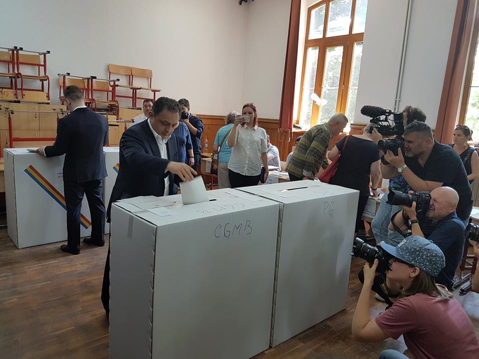 OFICIAL: Vanghelie a PIERDUT | Flux24.ro