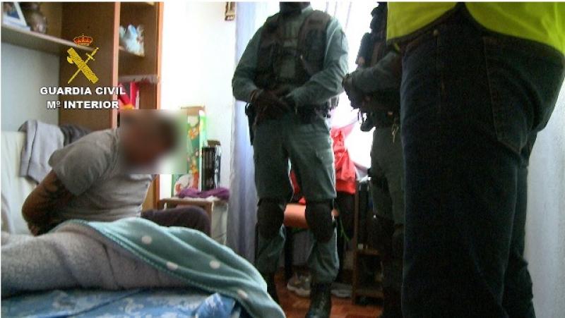 47 de români arestați în cea mai importantă bandă de spărgători din Spania: Furturi de peste 3 milioane de euro