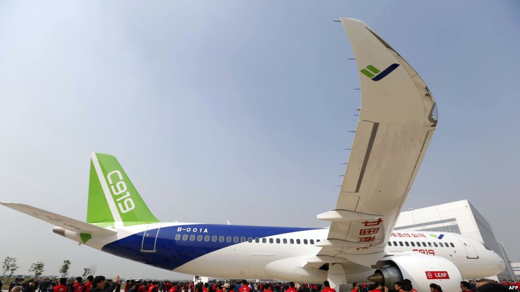 Primul avion de pasageri de mare capacitate al Chinei