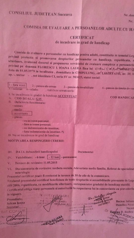 O bolnavă de scleroză multiplă riscă să rămână fără pensia de invaliditate pentru că a publicat un volum de poezii