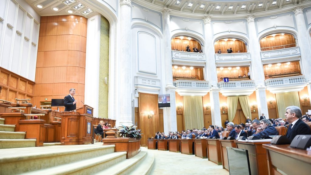 Deputat PNL acuză: Drepturile omului făcute praf în Parlament. Liberalii tac