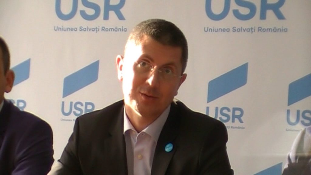 USR se oferă să între într-un guvern dacă Iohannis va scoate PSD în opoziție