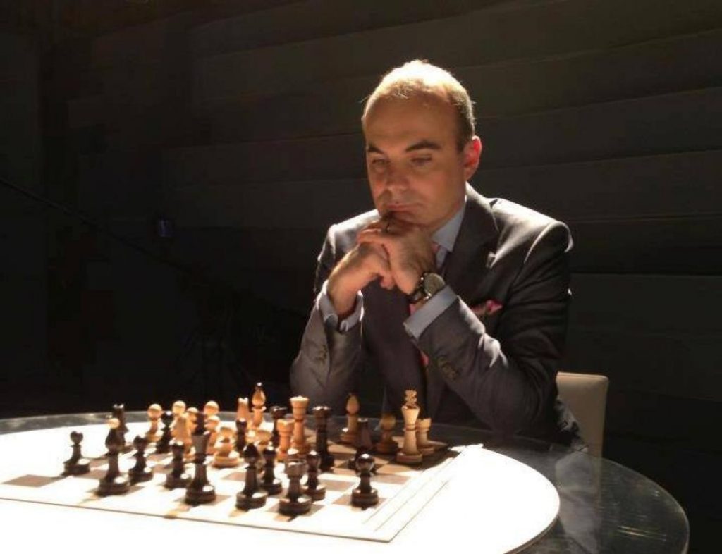 Cei doi bărbaţi care ar fi săvârşit tentativa de furt asupra soţiei şi fiului jurnalistului Rareş Bogdan au fost reţinuţi