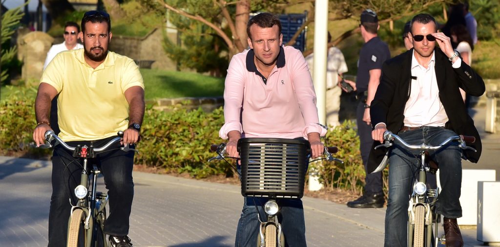 Sfârșitul prematur al lui Macron | Flux24.ro
