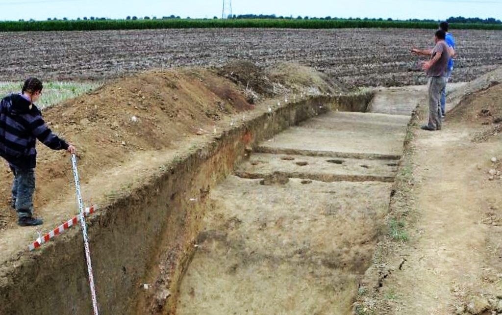 DESCOPERIRE/ De trei ori mai mare decât Troia. Capitala Epocii Bronzului.