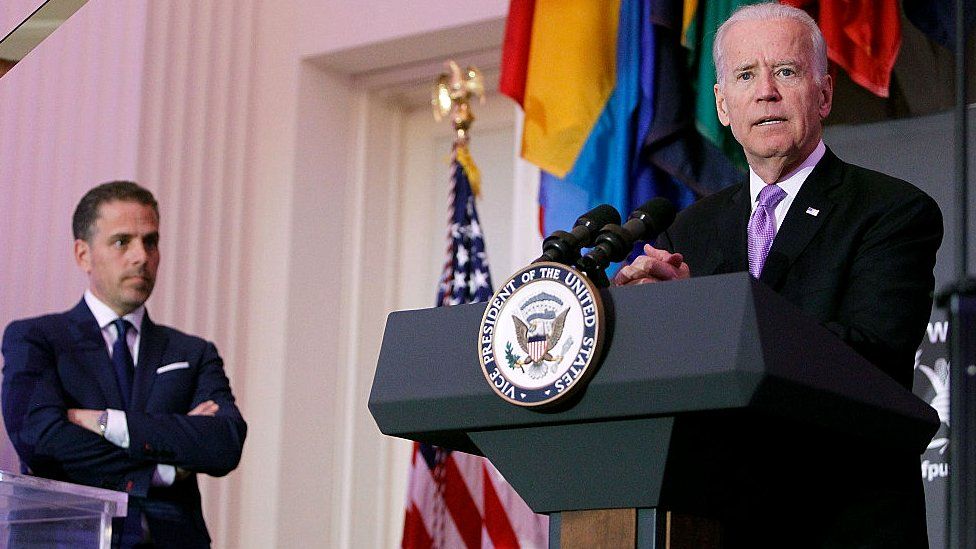 Biden înfruntat de un important senator de al său în scandalul încălzirii globale Biden înfruntat de un important senator de al său în scandalul încălzirii globale
