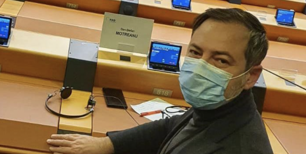 Europarlamentarul Dan Motreanu: PNRR este un plan mult mai amplu decât fondurile nerambursabile pe care le oferă sau împrumuturile la o dobândă foarte mică Europarlamentarul Dan Motreanu: PNRR este un plan mult mai amplu decât fondurile nerambursabile pe care le oferă sau împrumuturile la o dobândă foarte mică
