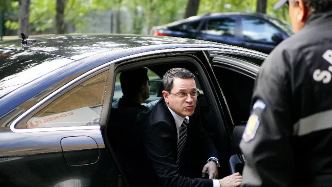 Bogdan Tiberiu Iacob: Demisia lui Hellvig a venit la pachet cu o directă extrem de dură în fața directorului SPP, Lucian Pahonțu Bogdan Tiberiu Iacob: Demisia lui Hellvig a venit la pachet cu o directă extrem de dură în fața directorului SPP, Lucian Pahonțu