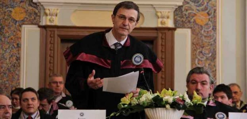 Președintele Academiei, Ioan Aurel Pop: Mulți alții, mai puternici decât liderii de la Bruxelles și de la Strasbourg, au încercat să juguleze credința noastră creștină și au falimenta Președintele Academiei, Ioan Aurel Pop: Mulți alții, mai puternici decât liderii de la Bruxelles și de la Strasbourg, au încercat să juguleze credința noastră creștină și au falimenta