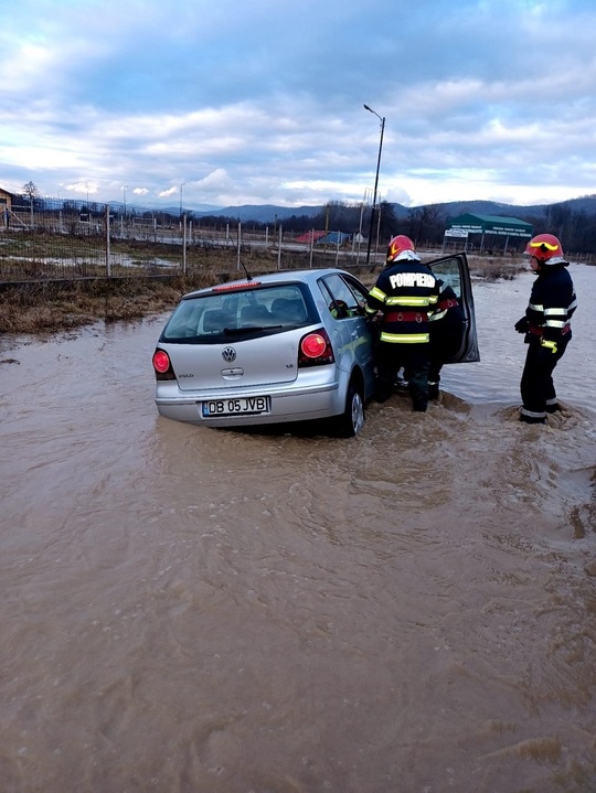 Inundații în Târgoviște și localități din Dâmbovița Inundații în Târgoviște și localități din Dâmbovița