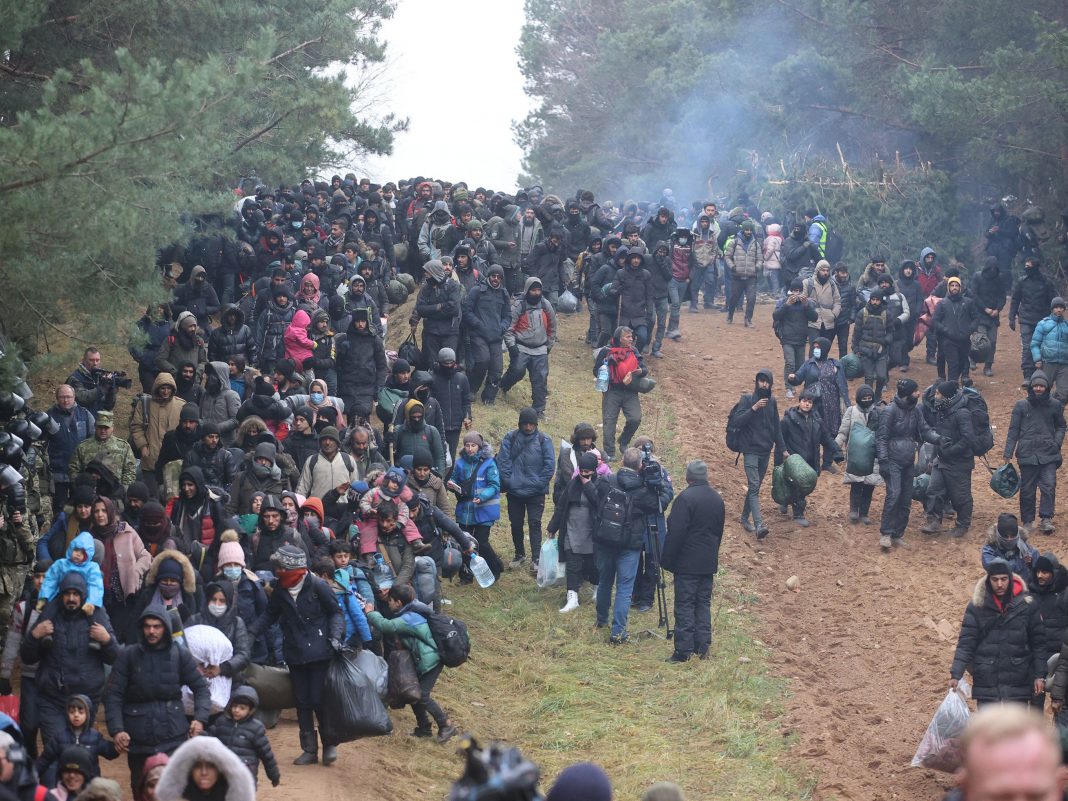 Reîncepe criza migranților în Europa Reîncepe criza migranților în Europa