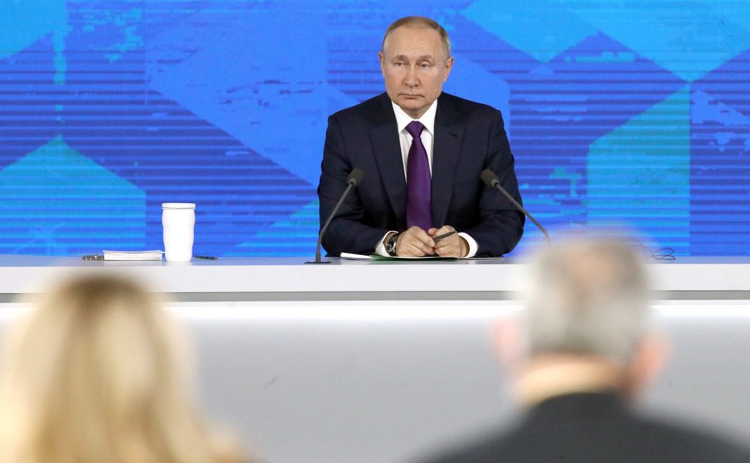 Putin cere militarilor ucrainieni să preia puterea: Mi se pare că va fi mai uşor să negociem Putin cere militarilor ucrainieni să preia puterea: Mi se pare că va fi mai uşor să negociem