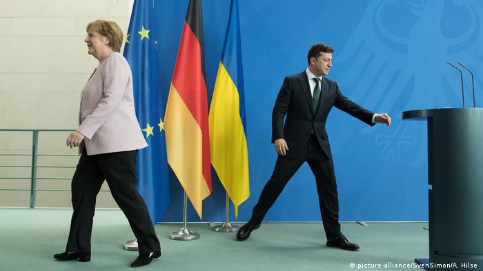 Premierul ucrainean acuză Occidentul: Europa „a ales drumul pacificării cu agresorul” de ani de zile, în loc să „apere valorile democrației, statul de drept și drepturile omului” Premierul ucrainean acuză Occidentul: Europa „a ales drumul pacificării cu agresorul” de ani de zile, în loc să „apere valorile democrației, statul de drept și drepturile omului”
