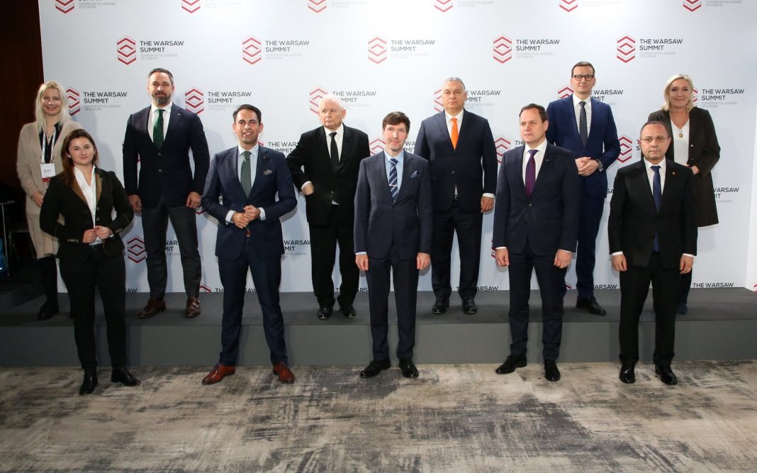 Declarația de la Varșovia a partidelor naționaliste din Europa: Împreună vom pune capăt uzurpării care concentrează puterea în mâinile elitelor europene Declarația de la Varșovia a partidelor naționaliste din Europa: Împreună vom pune capăt uzurpării care concentrează puterea în mâinile elitelor europene