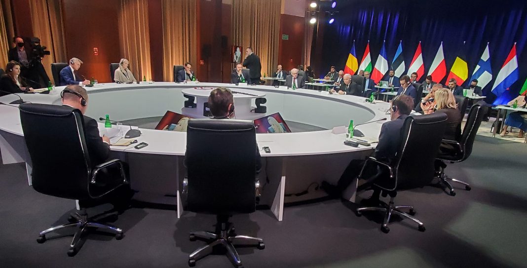 Summit-ul liderilor conservatori: Noua coalitie de guvernare din Germania și Macron din Franța doresc federalizarea UE Summit-ul liderilor conservatori: Noua coalitie de guvernare din Germania și Macron din Franța doresc federalizarea UE
