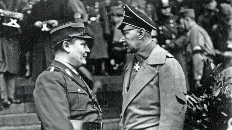 Casa de Hohenzollern și naziștii Casa de Hohenzollern și naziștii