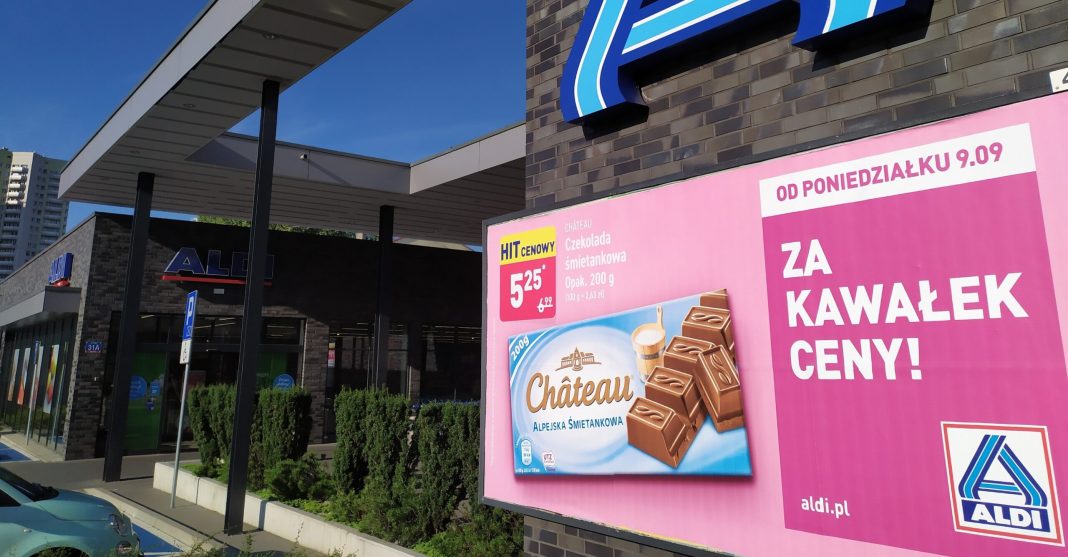 Ce fac Polonia și Ungaria în fața creșterii prețurilor? Polonia introduce TVA zero pentru anumite produse şi servicii, Ungaria plafonează prețurile produselor de bază Ce fac Polonia și Ungaria în fața creșterii prețurilor? Polonia introduce TVA zero pentru anumite produse şi servicii, Ungaria plafonează prețurile produselor de bază