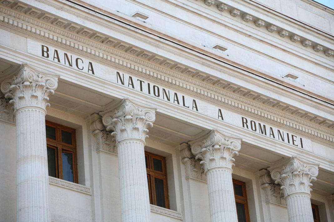 Banca Națională: Implementarea pachetului de măsuri fiscal-bugetare ar fi de natură să accentueze corecţia deficitului de cont curent Banca Națională: Implementarea pachetului de măsuri fiscal-bugetare ar fi de natură să accentueze corecţia deficitului de cont curent