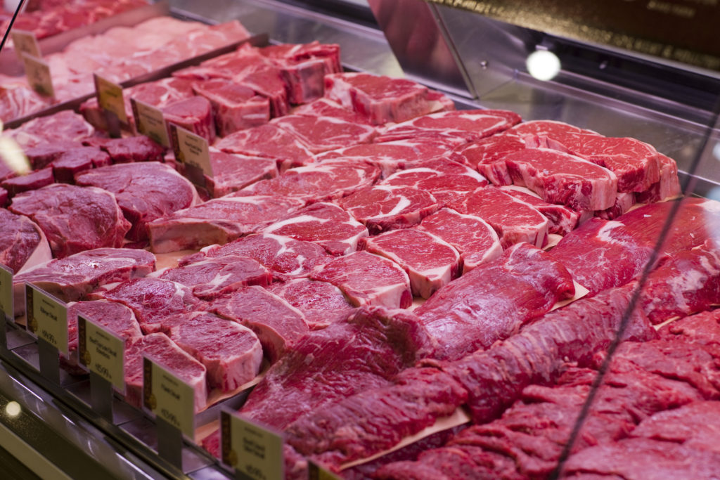 Prețurile vor exploda odată cu transformarea fermelor de la industrial la ecologic: În Germania kilogramul de carne de vită va costa 80 de euro Prețurile vor exploda odată cu transformarea fermelor de la industrial la ecologic: În Germania kilogramul de carne de vită va costa 80 de euro