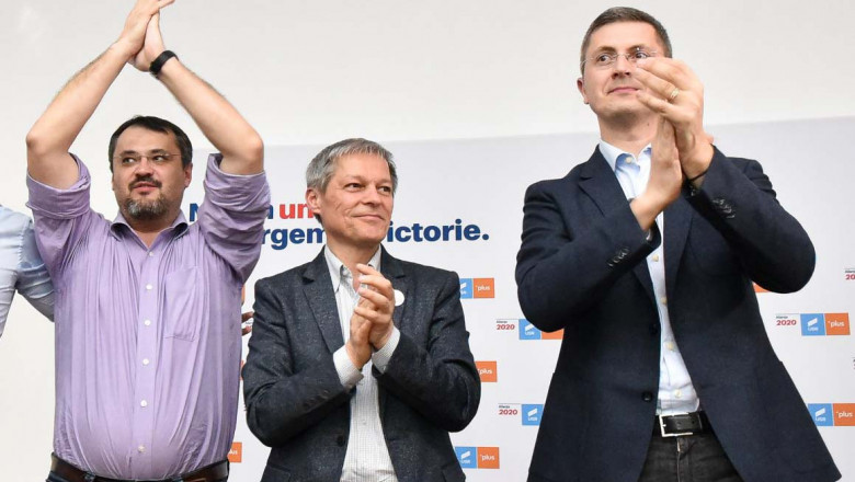 „Incompetență crasă a pensionarului de lux al României, Dacian Cioloș, și a clicii dumnealui din care face parte și Cristian Ghinea care, în guvernarea anterioară, guvernarea ZERO, nu a inclus nimic pentru agricultură în PNRR” „Incompetență crasă a pensionarului de lux al României, Dacian Cioloș, și a clicii dumnealui din care face parte și Cristian Ghinea care, în guvernarea anterioară, guvernarea ZERO, nu a inclus nimic pentru agricultură în PNRR”