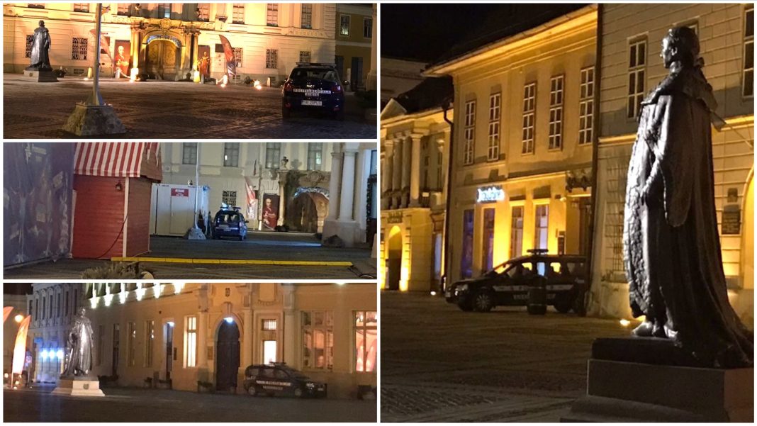 Poliția de pază noaptea în secret la statuia dezvelită de Iohannis Poliția de pază noaptea în secret la statuia dezvelită de Iohannis