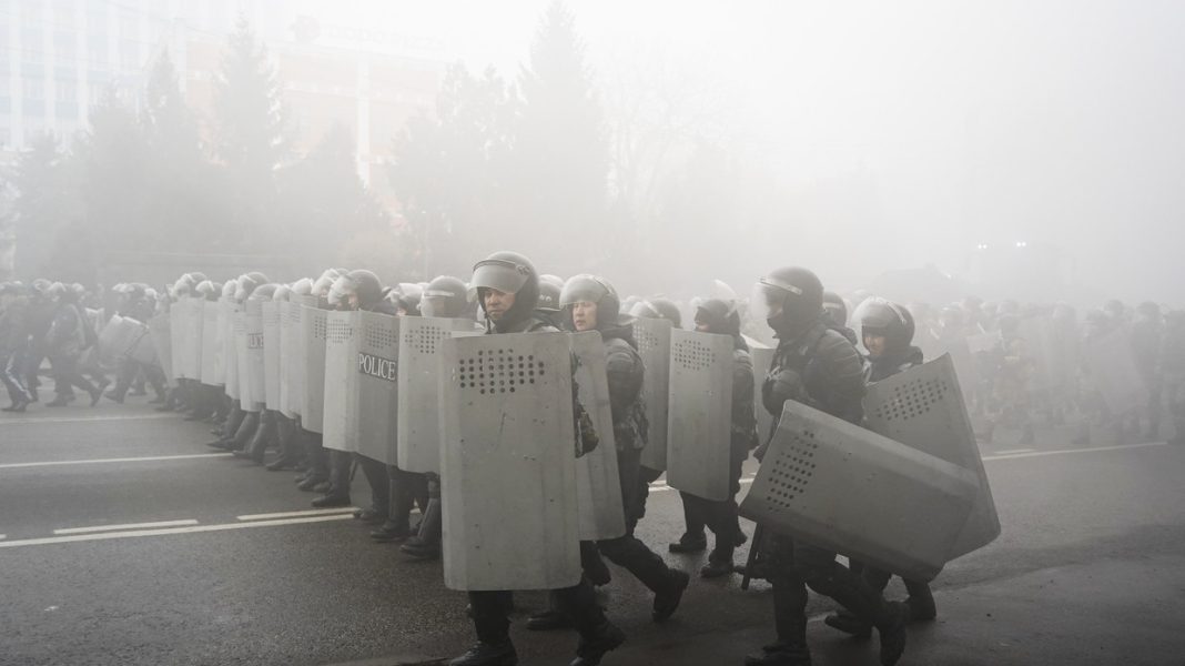 Preşedintele sârb Aleksandar Vucic: Servicii secrete străine se află în spatele revoltelor aflate în desfăşurare în Kazahstan Preşedintele sârb Aleksandar Vucic: Servicii secrete străine se află în spatele revoltelor aflate în desfăşurare în Kazahstan