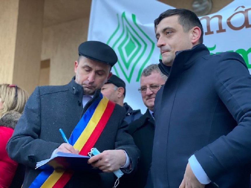 Încă un primar PNL semnează demersul AUR de demitere al președintelui Iohannis Încă un primar PNL semnează demersul AUR de demitere al președintelui Iohannis