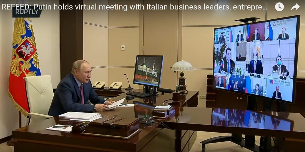 Șefii marilor companii italiene au sfidat guvernul de la Roma și „s-au bulucit la discuția cu țarul Putin” Șefii marilor companii italiene au sfidat guvernul de la Roma și „s-au bulucit la discuția cu țarul Putin”
