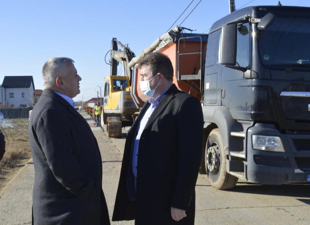 Consiliul Județean Mehedinți și Primăria Drobeta Turnu Severin s-au asociat pentru realizarea mai multor investiții de infrastructură în municipiul reședință de județ Consiliul Județean Mehedinți și Primăria Drobeta Turnu Severin s-au asociat pentru realizarea mai multor investiții de infrastructură în municipiul reședință de județ
