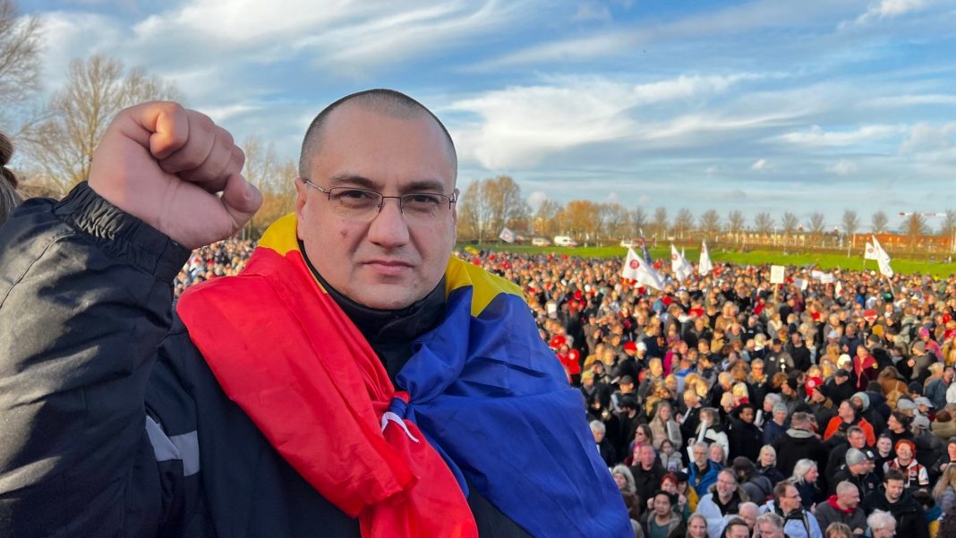 Europarlamentarul Terheș la protestul de la Amsterdam: Nu au fost „doar câteva mii” de protestatari, ci zeci de mii. Au fost zeci de mii de persoane, foarte multe vaccinate, care au pledat pentru libertate, democrație și drepturi fundamentale Europarlamentarul Terheș la protestul de la Amsterdam: Nu au fost „doar câteva mii” de protestatari, ci zeci de mii. Au fost zeci de mii de persoane, foarte multe vaccinate, care au pledat pentru libertate, democrație și drepturi fundamentale