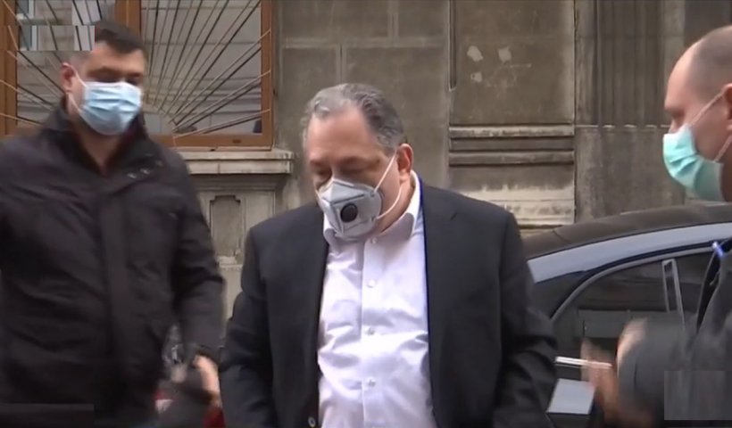 Vanghelie, mesaj pentru DNA: De ce nu vin cu un flagrant de 200 de euro? Vanghelie, mesaj pentru DNA: De ce nu vin cu un flagrant de 200 de euro?