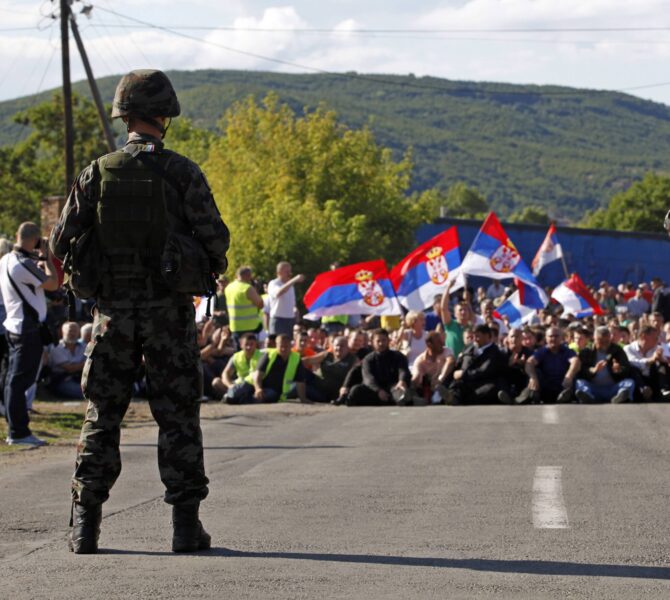 Ambasadorul rus la Belgrad anunță că Moscova „face tot posibilul pentru a împiedica Pristina să implementeze planuri de curățare etnică în Kosovo și Metohija” Ambasadorul rus la Belgrad anunță că Moscova „face tot posibilul pentru a împiedica Pristina să implementeze planuri de curățare etnică în Kosovo și Metohija”