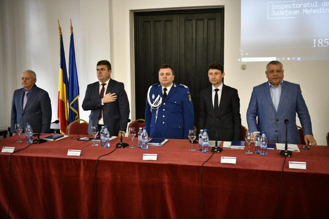 Șeful CJ Mehedinți, la Ziua Jandarmeriei: Șeful CJ Mehedinți, la Ziua Jandarmeriei: