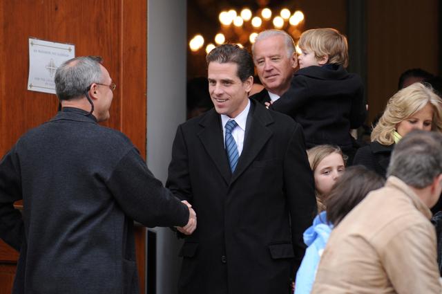 Omul care l-a dus pe Hunter Biden în Ucraina, condamnat Omul care l-a dus pe Hunter Biden în Ucraina, condamnat