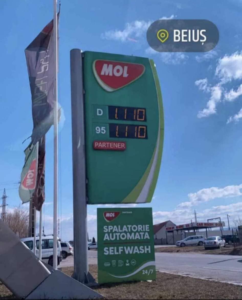 Rareș Bogdan: Nu intrați în panică! Deși prețurile la carburanți sunt inacceptabil de mari la tot ce depășește 6 lei, ce s-a întâmplat la câteva stații Mol din Bihor și un mic operator privat reprezintă cazuri izolate Rareș Bogdan: Nu intrați în panică! Deși prețurile la carburanți sunt inacceptabil de mari la tot ce depășește 6 lei, ce s-a întâmplat la câteva stații Mol din Bihor și un mic operator privat reprezintă cazuri izolate