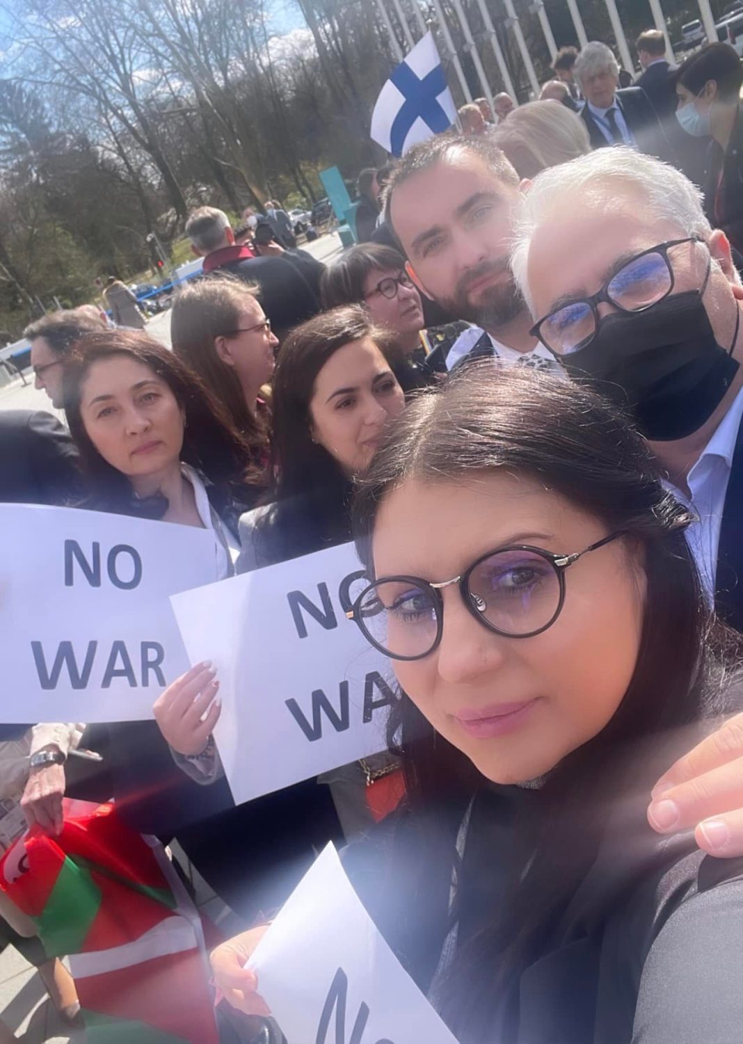 Deputată PNL: Am participat, împreună cu parlamentarii din delegațiile țărilor membre ale Consiliului Europei, la o demonstrație de sprijin și solidaritate cu Ucraina Deputată PNL: Am participat, împreună cu parlamentarii din delegațiile țărilor membre ale Consiliului Europei, la o demonstrație de sprijin și solidaritate cu Ucraina