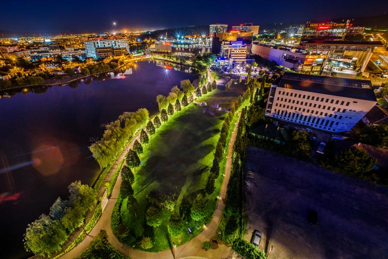 Banca lui Putin din Iulius Mall Banca lui Putin din Iulius Mall