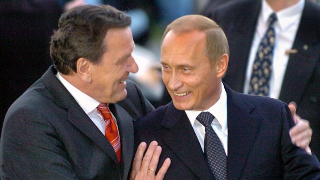 Schroeder spune ce vrea Putin după ce s-a văzut cu liderul rus la Moscova Schroeder spune ce vrea Putin după ce s-a văzut cu liderul rus la Moscova