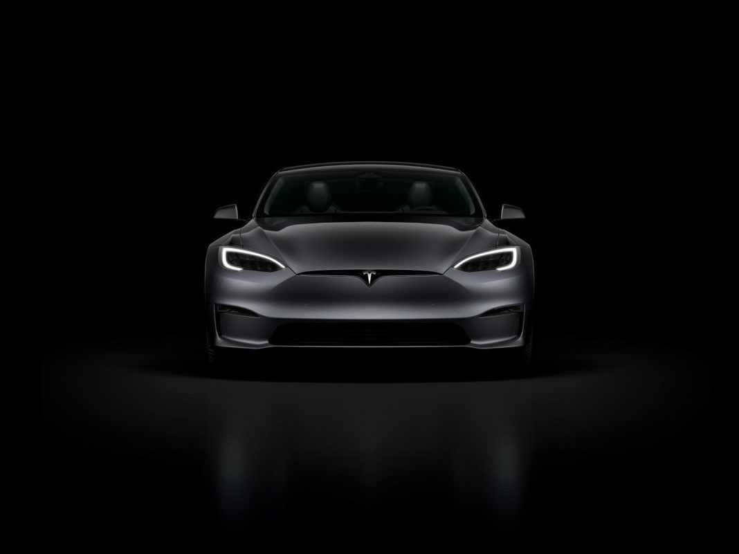 Tesla continuă să pice. De ce? Tesla continuă să pice. De ce?